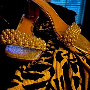 Bagdley Michka Pearl Beaded slides. Size 9